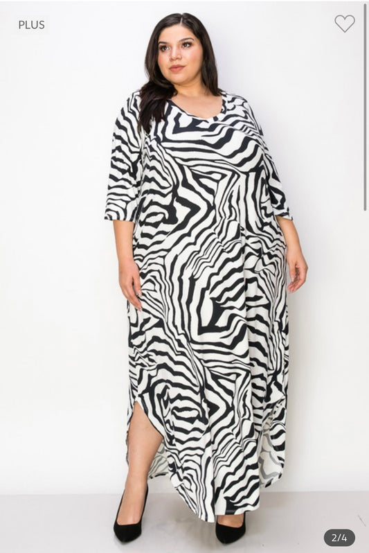 Emrin - Black/Ivory Maxi
